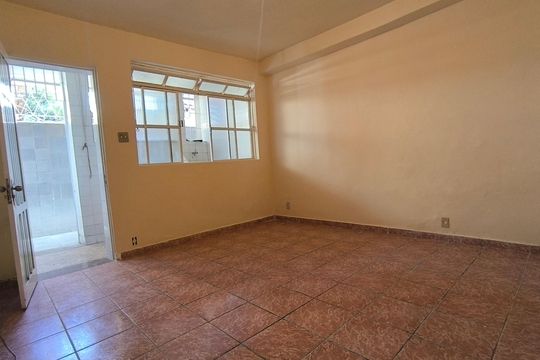 Quarto 1 de apartamento para alugar com 2 quartos, 110m² em Concórdia, Belo Horizonte