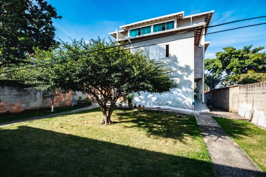 Casa à venda com 7 quartos, 750m² em Trevo, Belo Horizonte