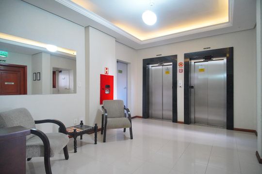 Hall de entrada de apartamento para alugar com 2 quartos, 92m² em Centro, São Leopoldo