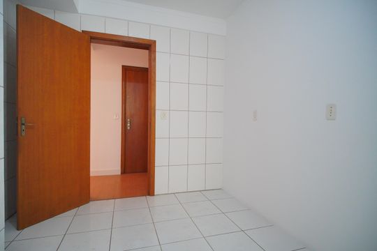 Cozinha de apartamento para alugar com 2 quartos, 92m² em Centro, São Leopoldo