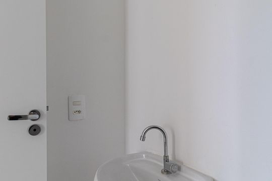 Banheiro de apartamento para alugar com 2 quartos, 32m² em Vila Nova Curuca, São Paulo