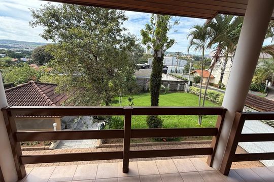 Casa de Condomínio à venda com 3 quartos, 314m² em Vila Moletta, Valinhos