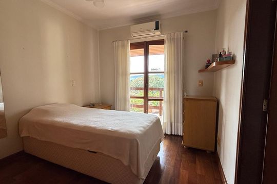 Casa de Condomínio à venda com 3 quartos, 314m² em Vila Moletta, Valinhos