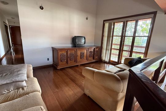 Casa de Condomínio à venda com 3 quartos, 314m² em Vila Moletta, Valinhos
