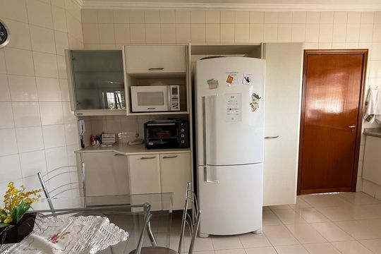 Casa de Condomínio à venda com 3 quartos, 314m² em Vila Moletta, Valinhos