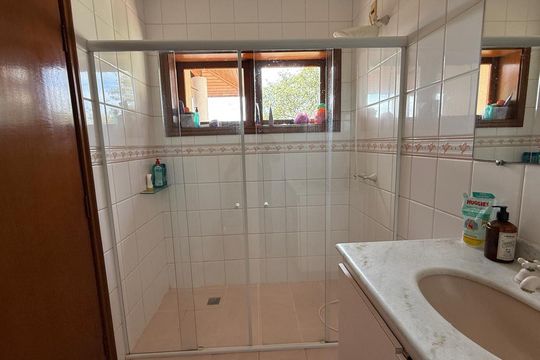 Casa de Condomínio à venda com 3 quartos, 314m² em Vila Moletta, Valinhos