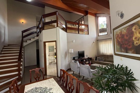 Casa de Condomínio à venda com 3 quartos, 314m² em Vila Moletta, Valinhos