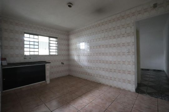 Cozinha de casa para alugar com 3 quartos, 180m² em Jardim Imperador (zona Leste), São Paulo