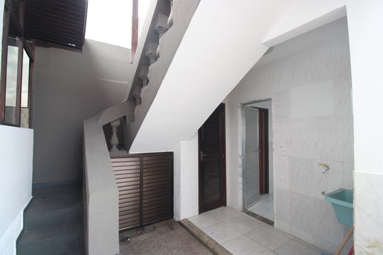 Área de serviço de casa de condomínio para alugar com 3 quartos, 243m² em Taquara, Rio de Janeiro