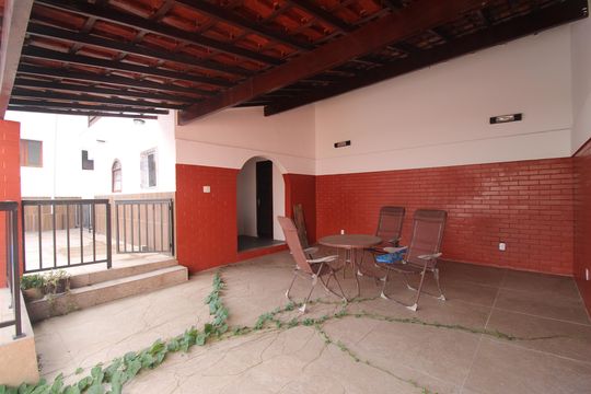 Quintal de casa de condomínio para alugar com 3 quartos, 243m² em Taquara, Rio de Janeiro