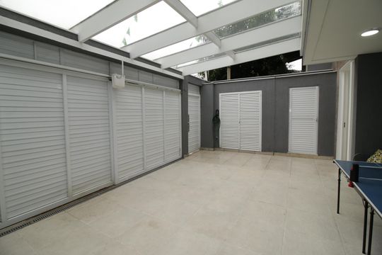 Garagem de casa para alugar com 3 quartos, 340m² em Pechincha, Rio de Janeiro