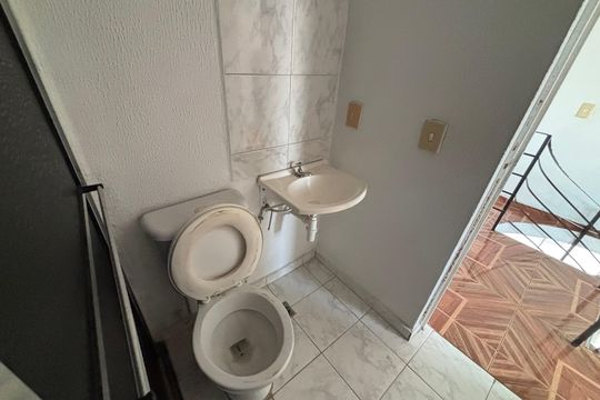 Banheiro 2 de apartamento à venda com 2 quartos, 84m² em Jardim Sao Nicolau, São Paulo
