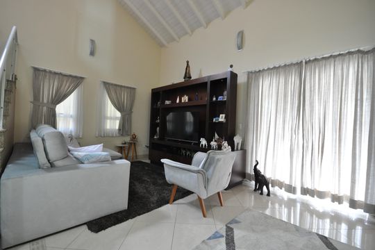Sala de casa à venda com 3 quartos, 133m² em Vila Medeiros, São Paulo