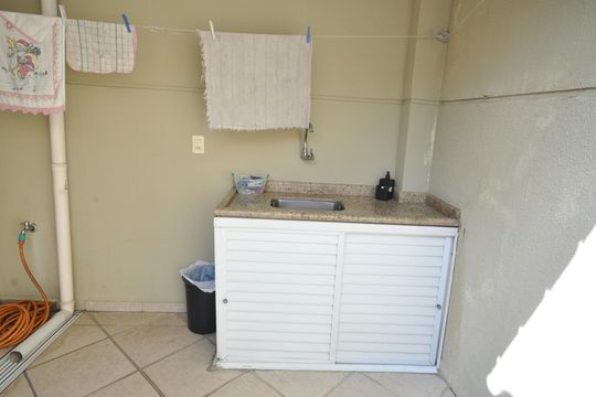 Cozinha de apoio de casa à venda com 3 quartos, 133m² em Vila Medeiros, São Paulo