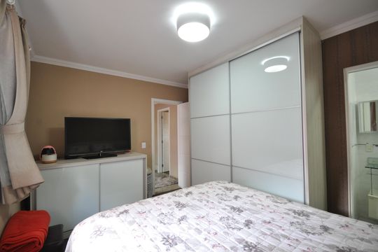 Casa à venda com 3 quartos, 133m² em Vila Medeiros, São Paulo