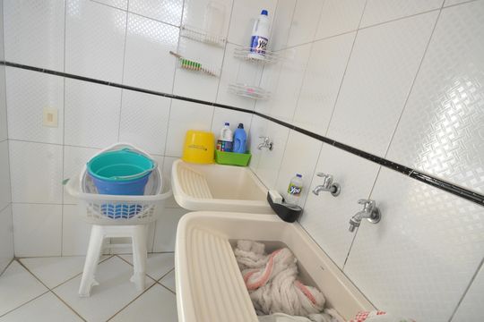 Área de Serviço de casa à venda com 3 quartos, 133m² em Vila Medeiros, São Paulo