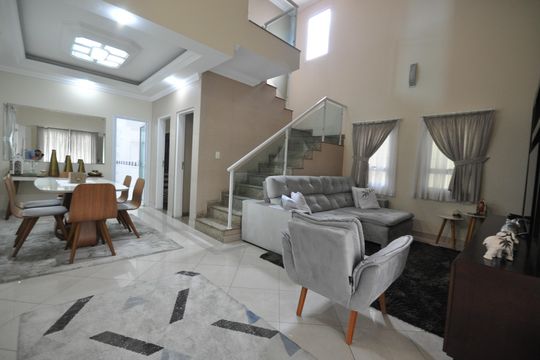 Sala de casa à venda com 3 quartos, 133m² em Vila Medeiros, São Paulo