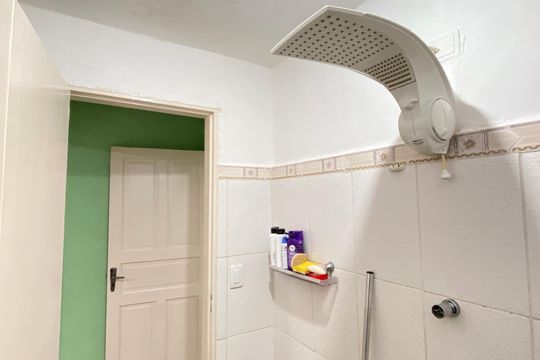 Banheiro de casa à venda com 2 quartos, 159m² em Km 18, Osasco