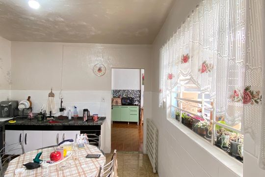 Casa à venda com 2 quartos, 159m² em Km 18, Osasco