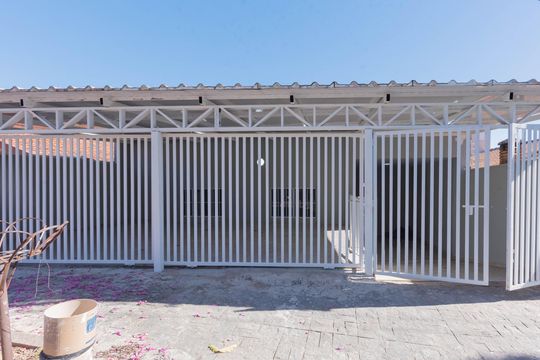 Fachada de casa para alugar com 3 quartos, 98m² em Jardim dos Oliveiras, Campinas
