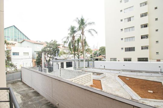 Sacada de apartamento à venda com 2 quartos, 57m² em Vila Anglo Brasileira, São Paulo