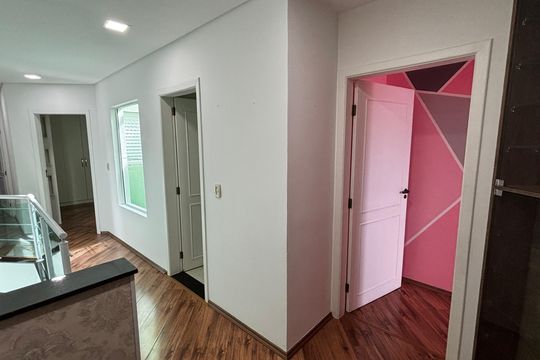 Escritório de casa à venda com 3 quartos, 250m² em Vila Dora, Santo André