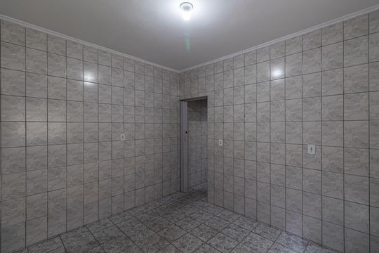 Quarto de casa à venda com 1 quarto, 218m² em Cidade Líder, São Paulo