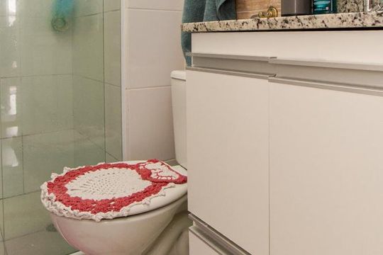 Banheiro de casa de condomínio à venda com 2 quartos, 50m² em Vila Mazzei, São Paulo