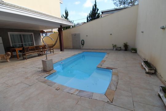 Área Externa de casa de condomínio para alugar com 3 quartos, 285m² em Vila Machado, São José dos Campos