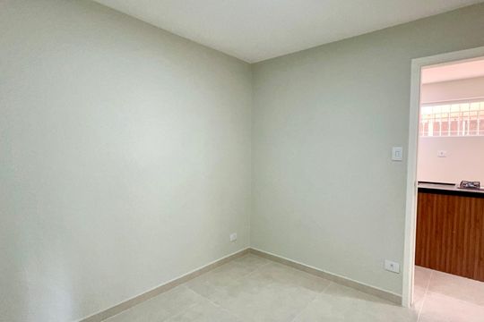 Quarto 2 de apartamento à venda com 3 quartos, 61m² em Alto de Pinheiros, São Paulo