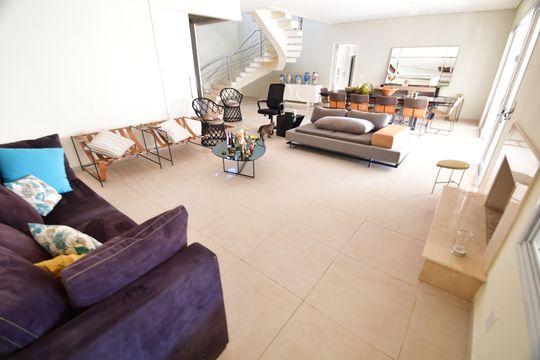 Casa de Condomínio à venda com 4 quartos, 380m² em Vila Hollândia, Campinas