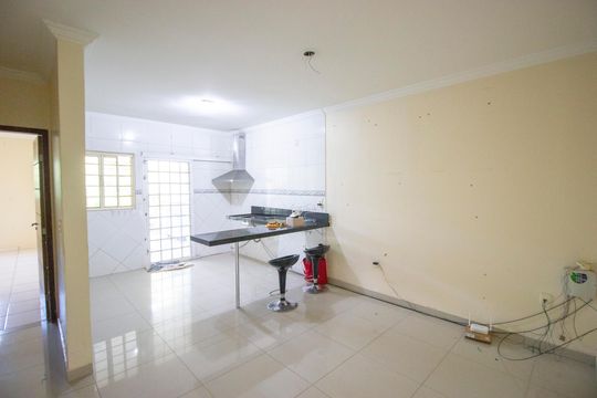 Casa à venda com 4 quartos, 200m² em Ceilandia, Brasília
