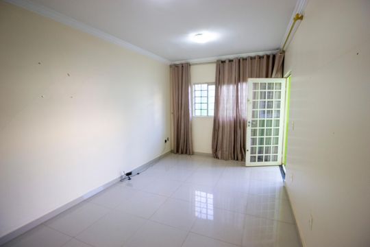 Casa à venda com 4 quartos, 200m² em Ceilandia, Brasília