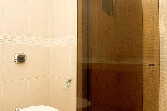 Banheiro 1 da Suíte de apartamento para alugar com 3 quartos, 94m² em Santana, Porto Alegre