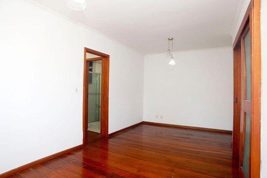 Sala de apartamento para alugar com 3 quartos, 94m² em Santana, Porto Alegre
