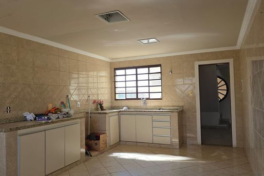 Cozinha de apartamento para alugar com 3 quartos, 267m² em Planalto, Belo Horizonte