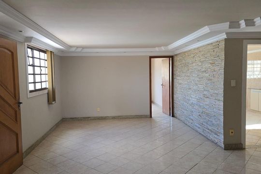 Sala de apartamento para alugar com 3 quartos, 267m² em Planalto, Belo Horizonte