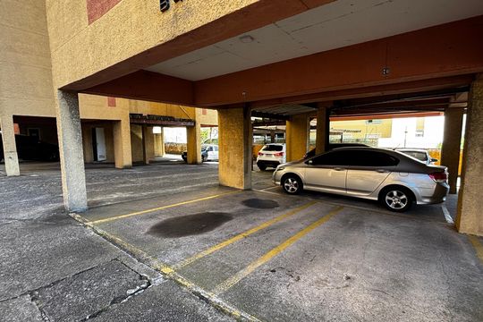 Garagem de apartamento à venda com 2 quartos, 56m² em Parque Oratório, Santo André