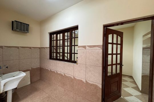 Área de Serviço de casa de condomínio para alugar com 5 quartos, 350m² em Camorim, Rio de Janeiro