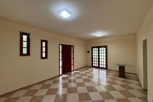 Casa de Condomínio para alugar com 5 quartos, 350m² em Camorim, Rio de Janeiro