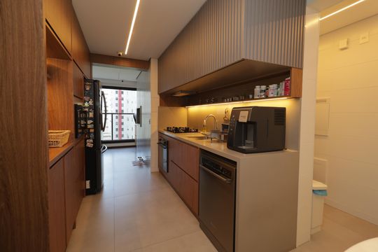 Cozinha de apartamento à venda com 3 quartos, 147m² em Vila Mariana, São Paulo