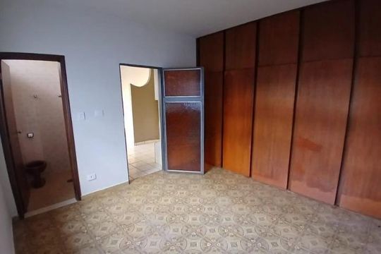 Suíte de casa para alugar com 4 quartos, 170m² em Tabajaras, Uberlândia