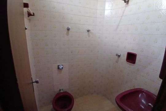 Banheiro de casa para alugar com 4 quartos, 170m² em Tabajaras, Uberlândia