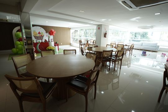 Apartamento à venda com 3 quartos, 139m² em Setor Bueno, Goiânia
