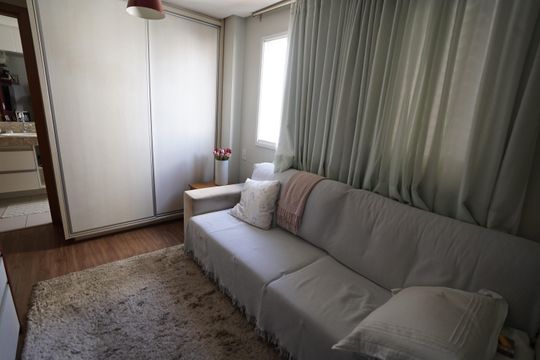 Apartamento à venda com 3 quartos, 139m² em Setor Bueno, Goiânia