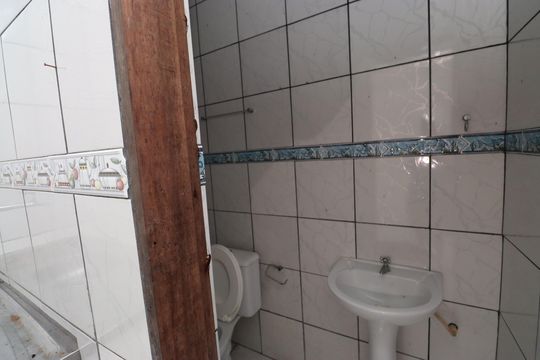 Banheiro de casa para alugar com 1 quarto, 5072m² em Itapuã, Salvador