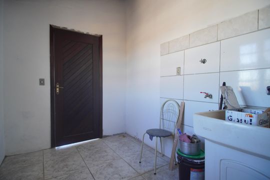 Área de Serviço de casa para alugar com 4 quartos, 350m² em Sete, Sapucaia do Sul