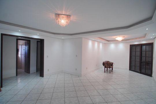 Casa para alugar com 4 quartos, 350m² em Sete, Sapucaia do Sul