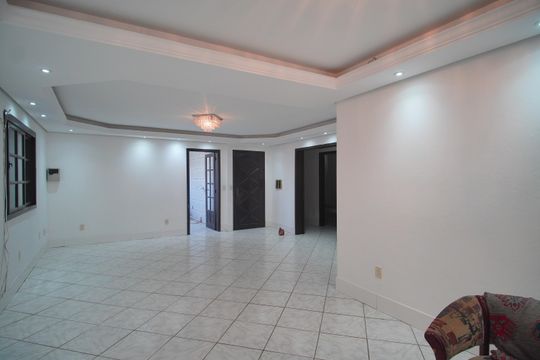 Sala de casa para alugar com 4 quartos, 350m² em Sete, Sapucaia do Sul