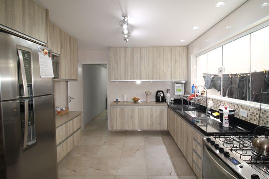 Casa à venda com 3 quartos, 150m² em Vila Mirante, São Paulo